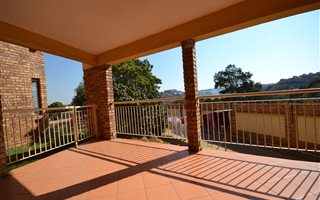 2 Bedroom Apartment in Winchester Hills