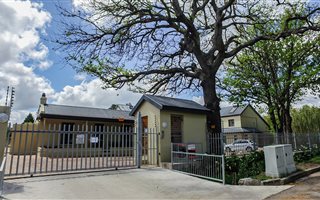 1 Bedroom Apartment in West Hill