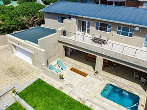 5 Bedroom House in Kenton-on-Sea