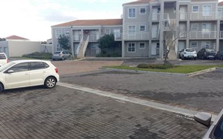 2 Bedroom Townhouse in Melkbosstrand
