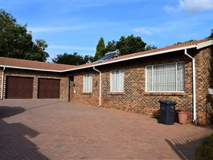 4 Bed House in Lyttelton Manor