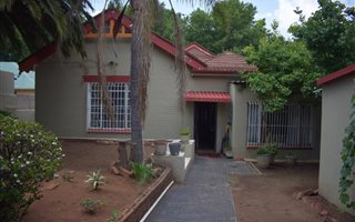 4 Bedroom House in Malvern