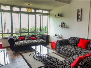 2 Bed Flat in Amanzimtoti