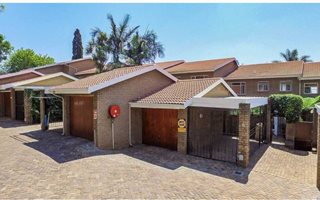 3 Bedroom Duplex in Bedford Park