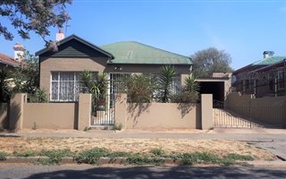 3 Bedroom House in Kenilworth