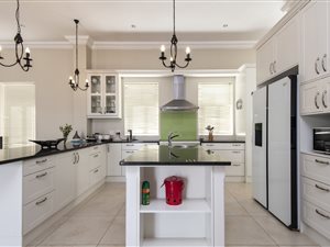4 Bed House in Val de Vie