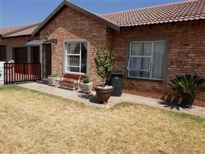 3 Bed Townhouse in Riversdale