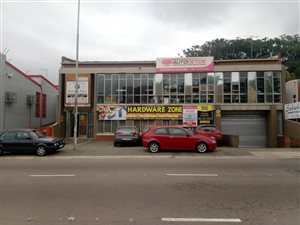 Commercial space in Briardene