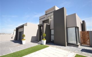4 Bedroom House in Parklands North