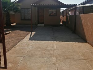2 Bed House in Soshanguve