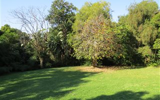 2100 m² Land available in Grayleigh