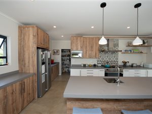 4 Bed House in Wild Fig Estate