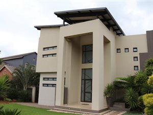 3 Bed House in Midlands Estate