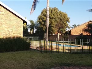 2 Bed Apartment in Highveld