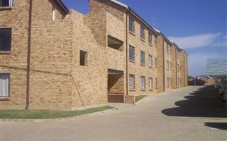 1 Bedroom Apartment in Honeydew