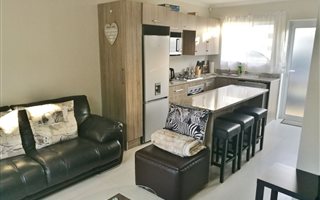 2 Bedroom Duplex in Overbaakens