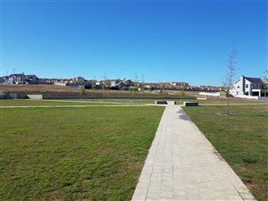 733 m² Land available in Graanendal