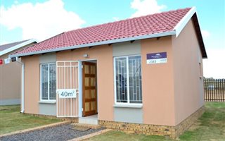2 Bedroom House in Protea Glen