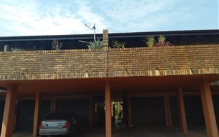 3 Bedroom Townhouse in Weavind Park
