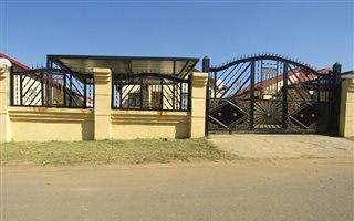 3 Bedroom House in Elandspoort