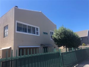 2 Bed Apartment in Fish Hoek