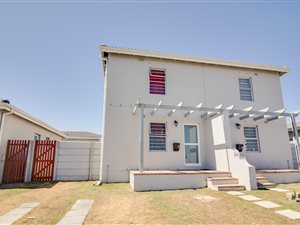 3 Bed Townhouse in Bardale Village