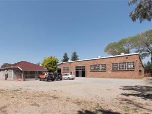 4200 m² Commercial space in Bakerton
