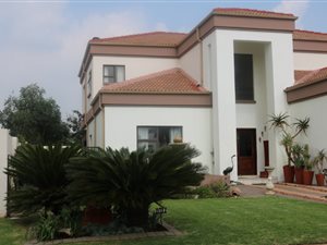 4 Bed House in Glen Eagles Estate