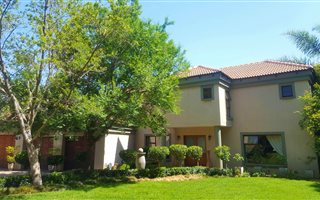 4 Bedroom House in Centurion Golf Estate