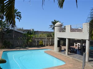 2 Bed Apartment in Amanzimtoti