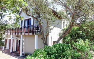 3 Bedroom House in Wilderness Heights
