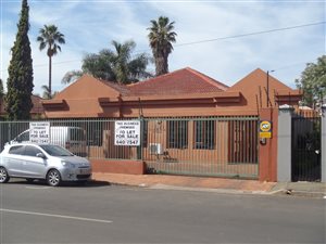 200 m² Office Space in Norwood