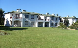 3 Bedroom Apartment in Keurboomstrand