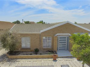 4 Bedroom House in Parklands