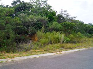 532 m² Land available in Beacon Bay