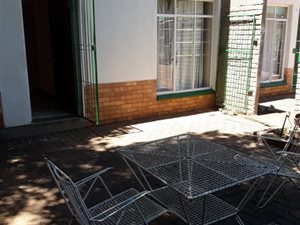 1 Bedroom Garden Cottage in Potchefstroom Central
