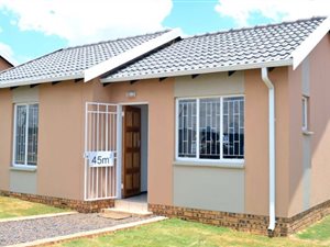 2 Bed House in Vosloorus