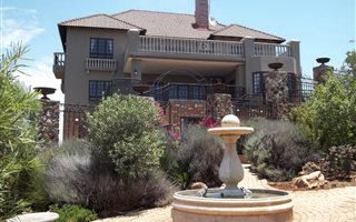 7 Bedroom House in Irene