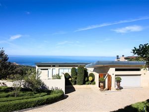 6 Bed House in Oubaai and surrounds