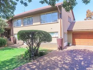 4 Bed House in Edenglen