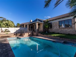 3 Bed Townhouse in Miramar