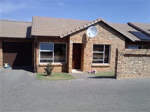 3 Bed Townhouse in Witpoortjie