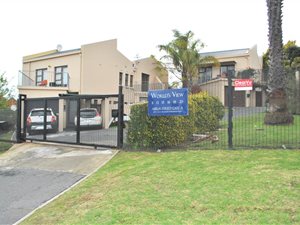 3 Bed Townhouse in Heldervue