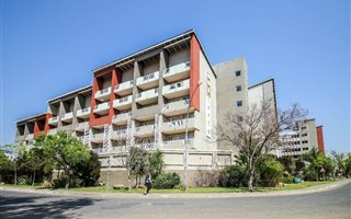 2 Bedroom Flat in Universitas