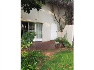 1 Bed Garden Cottage in Westdene