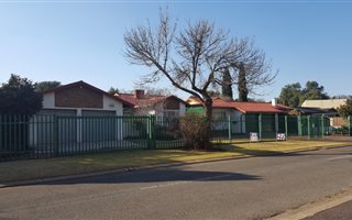 5 Bedroom House in Albemarle