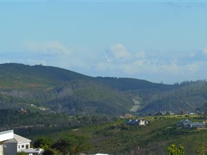 892 m² Land available in Knysna Heights