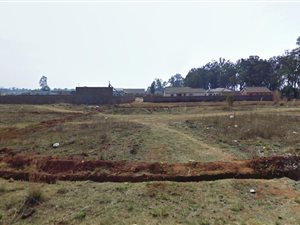 1233 m² Land available in Lenasia