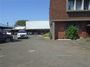 1583 m² Industrial space in Jacobs