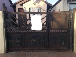 2 Bed House in Rabie Ridge